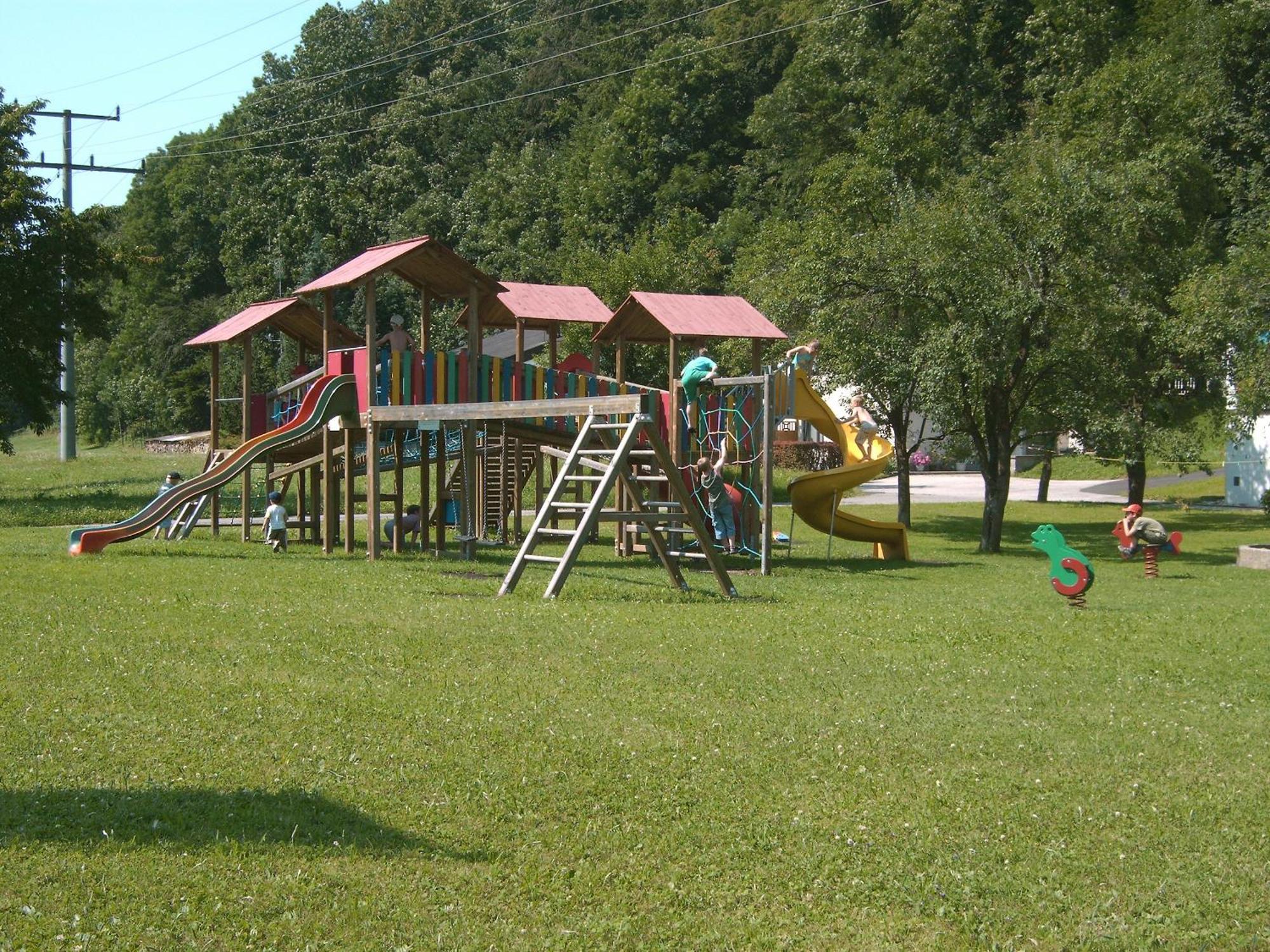 Gasthof-Pension Luger Wesenufer ภายนอก รูปภาพ