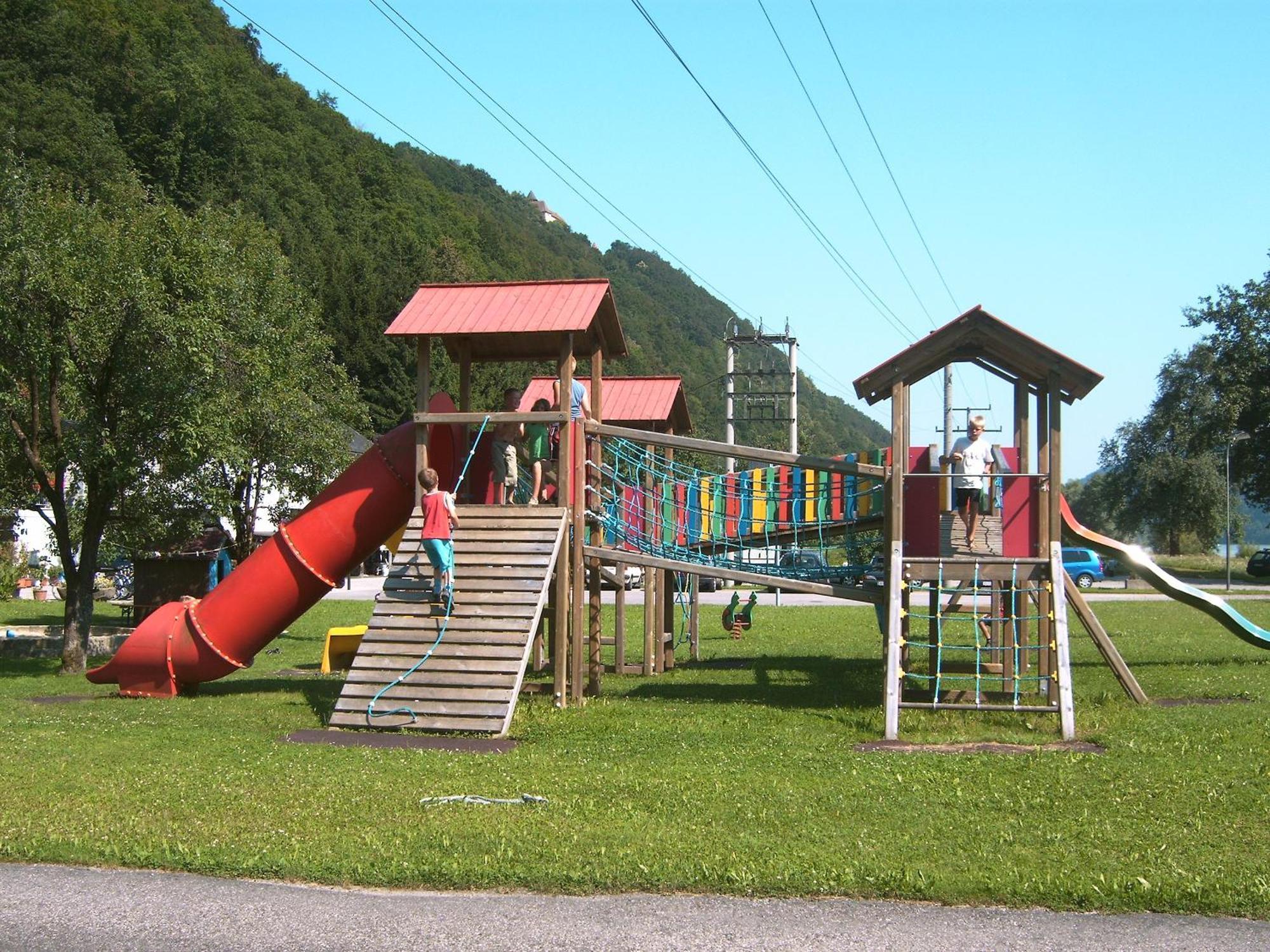 Gasthof-Pension Luger Wesenufer ภายนอก รูปภาพ