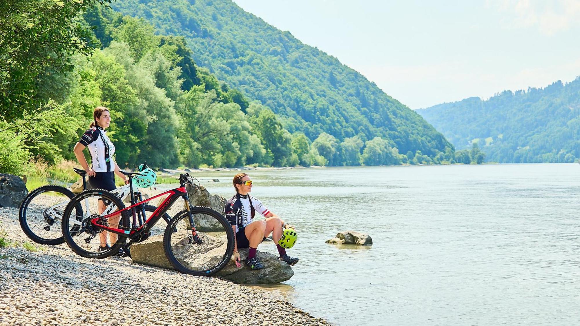 Gasthof-Pension Luger Wesenufer ภายนอก รูปภาพ