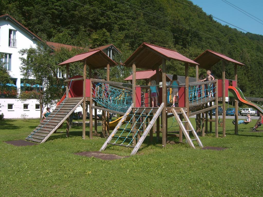 Gasthof-Pension Luger Wesenufer ภายนอก รูปภาพ